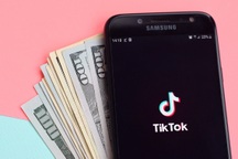 Cô gái gốc Việt tiết lộ cách kiếm tiền sạch từ TikTok