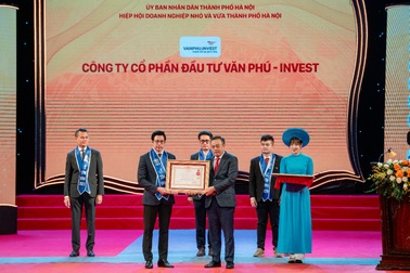 Văn Phú - Invest đón nhận Huân chương lao động hạng Ba