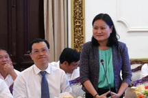 TPHCM trao quyết định nghỉ hưu trước tuổi cho 27 cán bộ quản lý