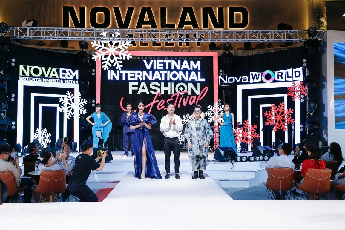 Mãn nhãn với Lễ hội thời trang quốc tế Việt Nam VIFF tại Novaland Gallery - 1 Mãn nhãn với Lễ hội thời trang quốc tế Việt Nam VIFF tại Novaland Gallery - 1