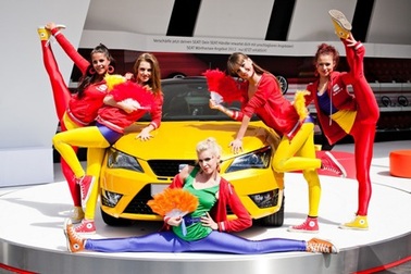 Nhộn nhịp người đẹp và xe tại Wörthersee Tour 2012