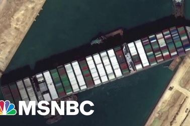 Nỗ lực giải cứu tàu khổng lồ mắc kẹt tại kênh đào Suez