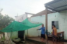 Mưa dông, lốc xoáy gây thiệt hại 80 căn nhà dân