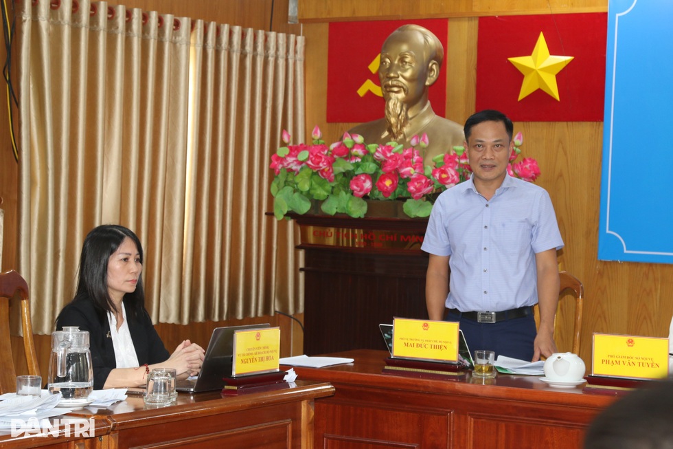 Cán bộ Nội vụ biệt phái gỡ khó tại nơi 4 xã, phường gộp một - 2 Cán bộ Nội vụ biệt phái gỡ khó tại nơi 4 xã, phường gộp một - 2