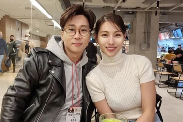 Mỹ nhân "Giày thủy tinh" nhắc về cú sốc chồng mắc ung thư não