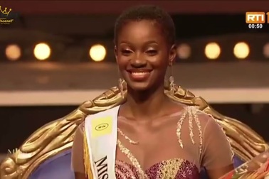 Phút đăng quang của Hoa hậu Bờ Biển Ngà 2022