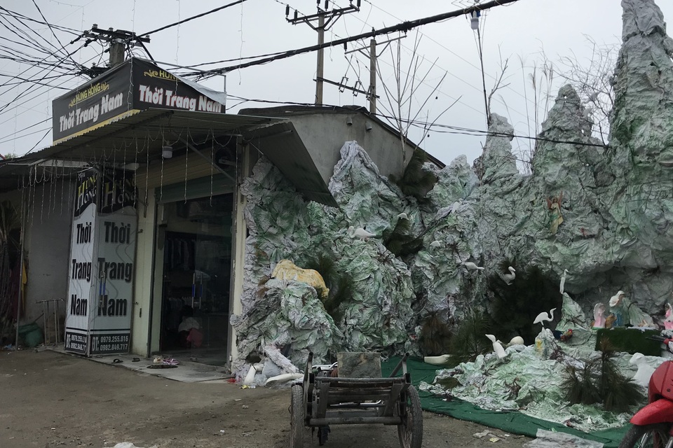 Xã cho thuê đất trên hành lang ATGT: Lập đoàn xác minh giải quyết vụ việc - 5 Xã cho thuê đất trên hành lang ATGT: Lập đoàn xác minh giải quyết vụ việc - 5