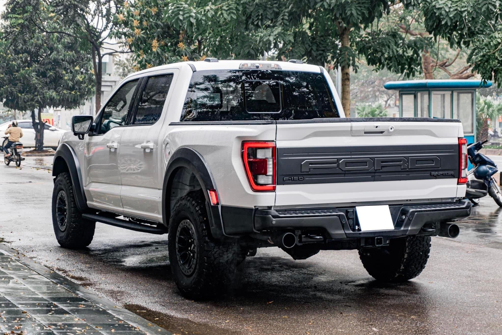 Khủng long Ford F-150 Raptor 2022 giá 5,6 tỷ đồng cập bến Việt Nam - 4