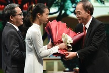 "Thay lời tri ân" và những câu chuyện truyền cảm hứng xúc động về thầy cô