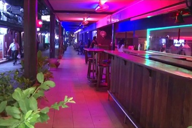 Phố đèn đỏ ở Thái Lan mở cửa đón khách trở lại