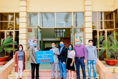 Công ty xây dựng Thái Dương ủng hộ vùng dịch Covid-19 tại Hải Dương