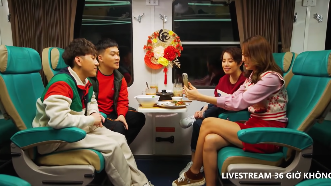 Hành trình 36h livestream kết nối giá trị hiện đại và truyền thống trên tàu SE5 - 3 Hành trình 36h livestream kết nối giá trị hiện đại và truyền thống trên tàu SE5 - 3