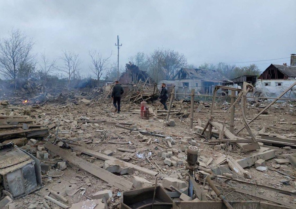 Nga tập kích tên lửa quy mô lớn, phá hủy loạt mục tiêu quân sự Ukraine - 1 Nga tập kích tên lửa quy mô lớn, phá hủy loạt mục tiêu quân sự Ukraine - 1