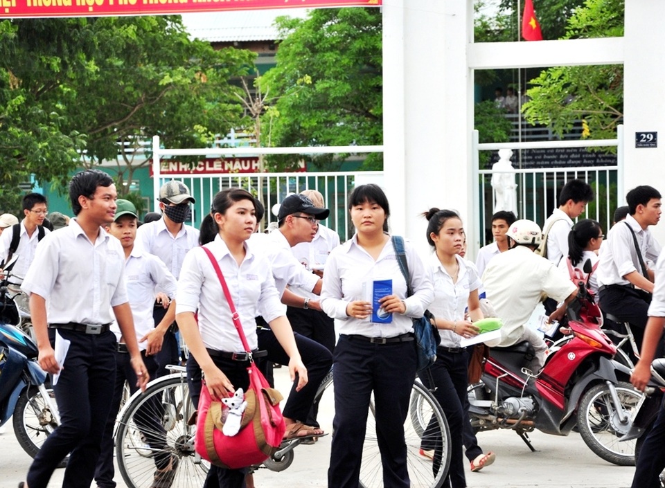 Nhiều địa phương cho học sinh nghỉ học để phòng tránh bão số 5 - 4