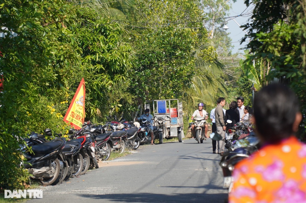 Bắt giam cựu Trung úy công an giết bạn gái, phi tang xác xuống sông - 2