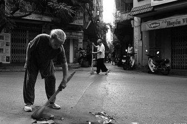 Lý giải ngọn ngành tục kiêng quét nhà trong 3 ngày Tết