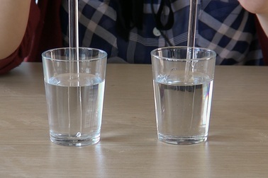 Khoa học vui: Bí mật của trò ảo thuật "chiếc đũa tàng hình"