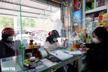 Phát hiện nhiều hiệu thuốc kinh doanh kit test Covid-19 không rõ nguồn gốc