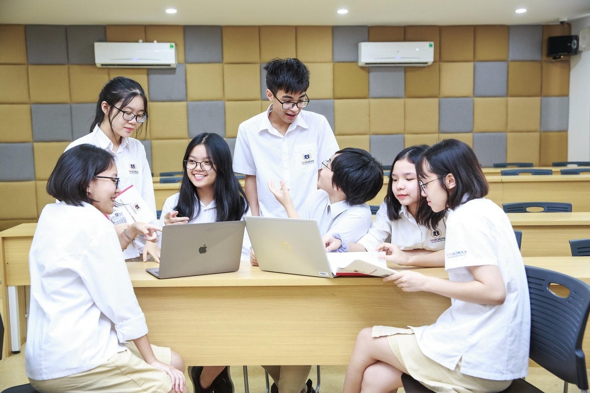 Mỗi học sinh một thời khóa biểu và mô hình đại học thu nhỏ ở bậc phổ thông tại Vinschool - 4 Mỗi học sinh một thời khóa biểu và mô hình đại học thu nhỏ ở bậc phổ thông tại Vinschool - 4