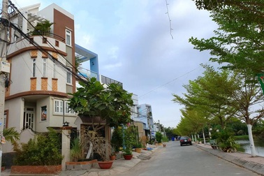 Khốn khổ cảnh mua đất, xây nhà khang trang rồi mỏi mòn chờ sổ đỏ