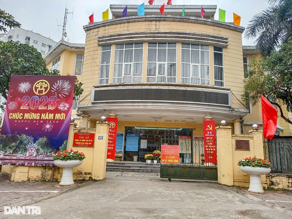 Công sở Hà Nội ngày đầu làm việc: Vắng người dân đến làm thủ tục hành chính - 3 Công sở Hà Nội ngày đầu làm việc: Vắng người dân đến làm thủ tục hành chính - 3