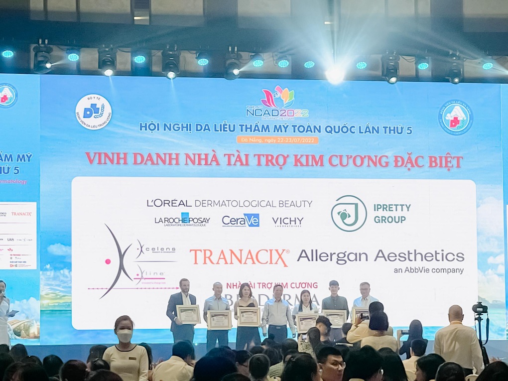 Xu hướng thẩm mỹ kết hợp đa công nghệ với chỉ và chất làm đầy - 6 Xu hướng thẩm mỹ kết hợp đa công nghệ với chỉ và chất làm đầy - 6