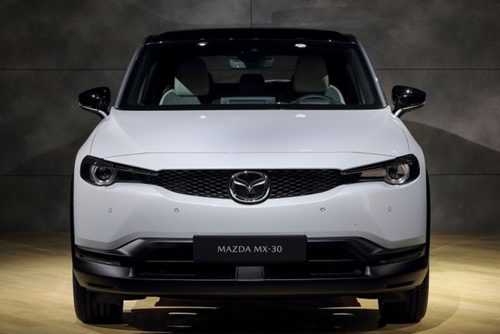 Mazda MX-30 dựa vào bảo bốigì để cạnh tranh trên thị trường xe điện? - 6 Mazda MX-30 dựa vào bảo bốigì để cạnh tranh trên thị trường xe điện? - 6