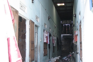 Sinh viên ở trọ: Nghèo mà phải... “xài sang”