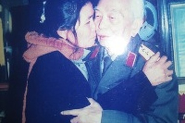 Nữ công binh thép kể về món quà “quý hơn vàng” của Đại tướng