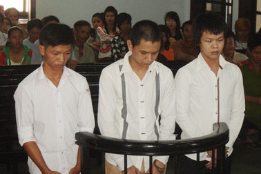 Đánh người vì “có vẻ láo”, lĩnh 15 năm tù