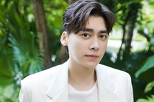 Lý Dịch Phong bị bắt vì mua dâm: Lối sống thác loạn nhấn chìm tương lai