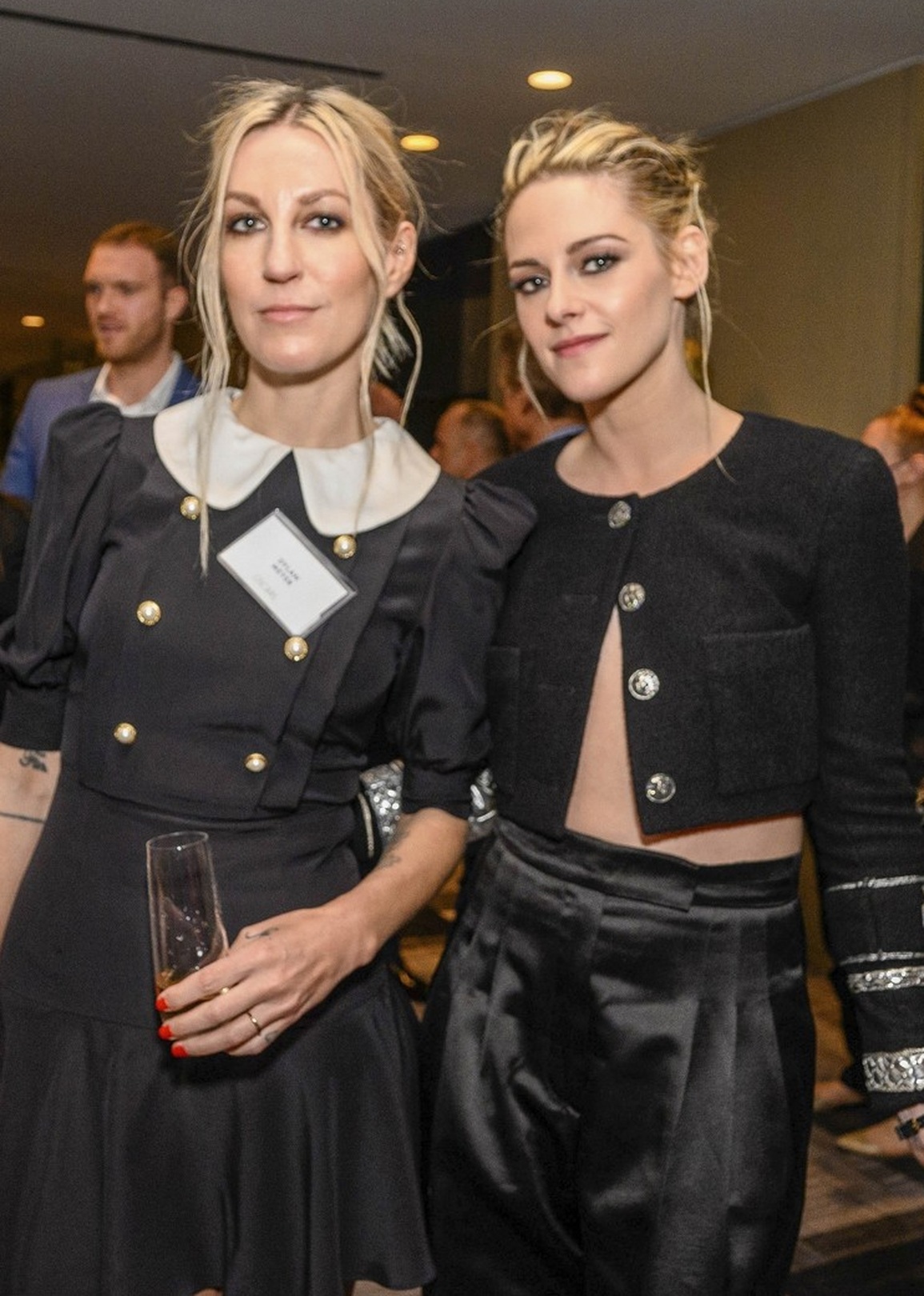 Kristen Stewart và lần hiếm hoi dự sự kiện cùng bạn gái đồng giới - 2 Kristen Stewart và lần hiếm hoi dự sự kiện cùng bạn gái đồng giới - 2