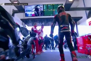 J.Lorenzo lần đầu tiếp xúc với mẫu Desmosedici dành cho mùa giải MotoGP 2017 tới đây