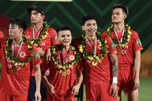 Quang Hải, Văn Hậu chia sẻ trong ngày vô địch V-League cùng Công An Hà Nội