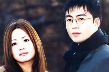 27 năm sau “Thành thật với tình yêu”, cuộc sống của Kim Hye Soo ra sao?