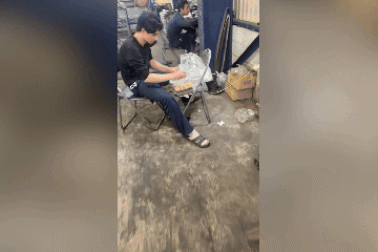 Bữa trưa toàn đậu của lao động Việt tại Nhật, đổi lương 33 triệu đồng