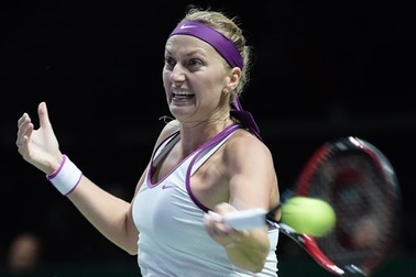 Đồng hương giúp sức, Kvitova có vé vào bán kết