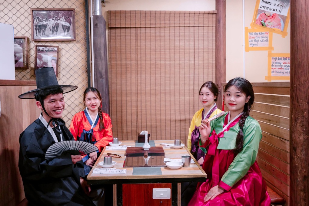 5 restoran daging panggang paling lazat yang menarik minat golongan muda di kawasan My Dinh - 3 Top 5 quán thịt nướng ngon, thu hút giới trẻ khu vực Mỹ Đình - 3