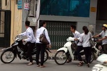 Hà Nội: Công khai tên học sinh vi phạm giao thông