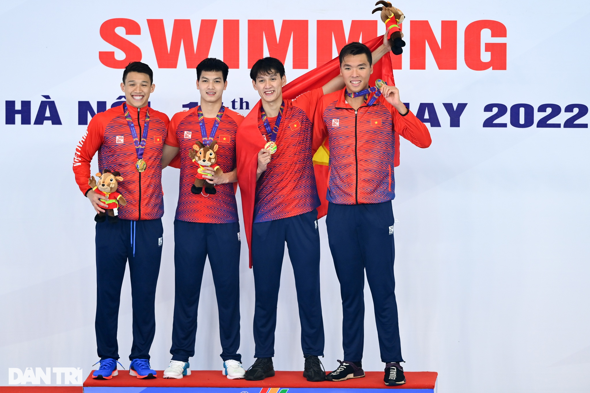 Ngắm các kình ngư Việt Nam trong ngày thi đầu tiên giành 3 HCV SEA Games - 19 Ngắm các kình ngư Việt Nam trong ngày thi đầu tiên giành 3 HCV SEA Games - 19