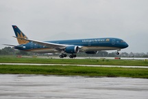 Phi hành đoàn chuyến bay có 12 khách nhiễm Covid-19 giờ ra sao?