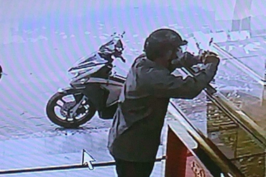 Tên cướp với độc chiêu "ve sầu thoát xác"