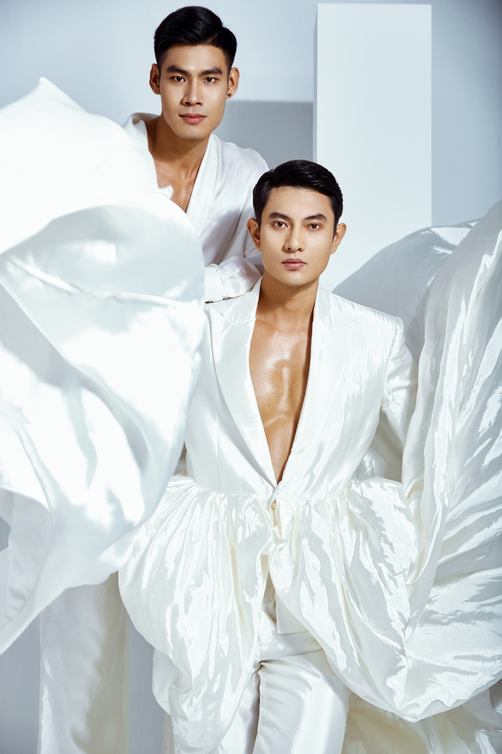 Nam vương Danh Chiếu Linh nam tính bên Quán quân Mister Việt Nam Minh Quyền - 3 Nam vương Danh Chiếu Linh nam tính bên Quán quân Mister Việt Nam Minh Quyền - 3