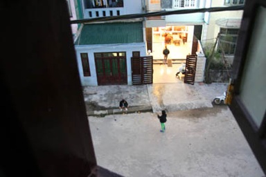 "Đường đi" của đối tượng dùng súng AK khống chế con tin