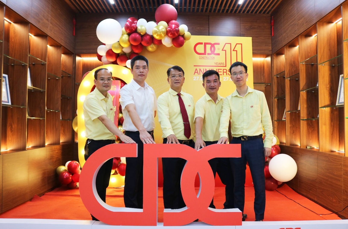 CDC tuổi 11 tiến hành loạt bước dịch chuyển lớn - 1 CDC tuổi 11 tiến hành loạt bước dịch chuyển lớn - 1