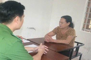 Người phụ nữ làm nghề bốc mộ lừa bán đất ảo