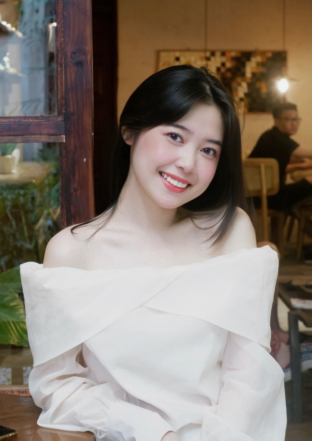 Nữ sinh ĐH Kinh tế quốc dân đi thi hoa hậu để vượt qua sự nhút nhát - 5 Nữ sinh ĐH Kinh tế quốc dân đi thi hoa hậu để vượt qua sự nhút nhát - 5