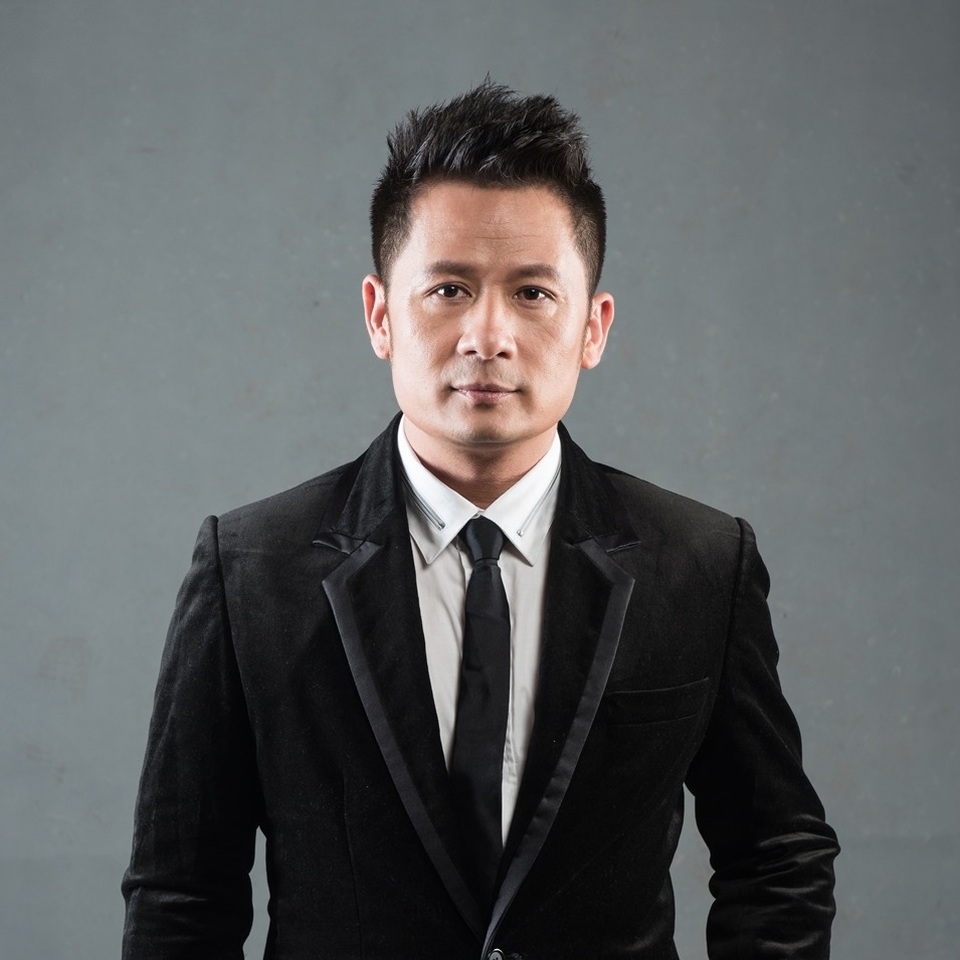 Quang Dũng- Thu Phương “say tình” trong đêm nhạc tặng chị em phụ nữ - 3 Quang Dũng- Thu Phương “say tình” trong đêm nhạc tặng chị em phụ nữ - 3