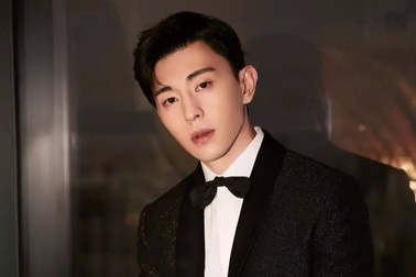 Đặng Luân bị phong sát ngay khi chịu phạt 16,6 triệu USD vì trốn thuế