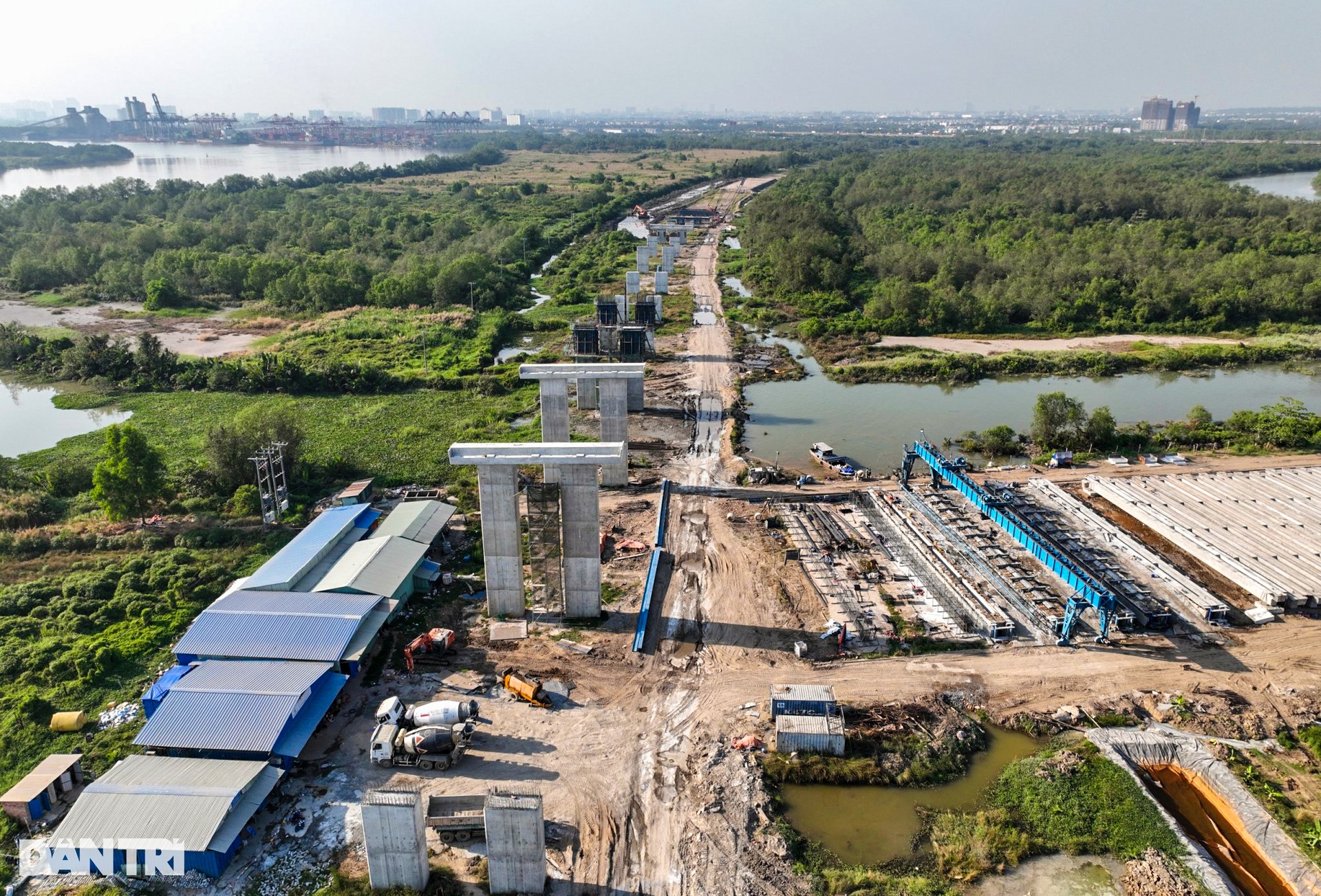 Thủ tướng Phạm Minh Chính khảo sát đại công trường Vành đai 3 dịp Tết - 12 Thủ tướng Phạm Minh Chính khảo sát đại công trường Vành đai 3 dịp Tết - 12